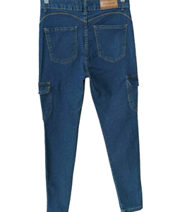 Cala jeans cargo escuro femenina