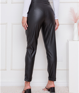 Cala Skinny de Couro Fake C73
